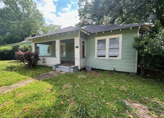 Property at 523 Howe St, Mccomb, MS 39648, 2 beds, 2 baths