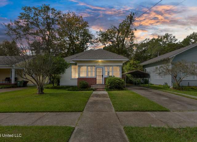 Property at 411 Ronie St, Hattiesburg, MS 39401, 3 beds, 2 baths
