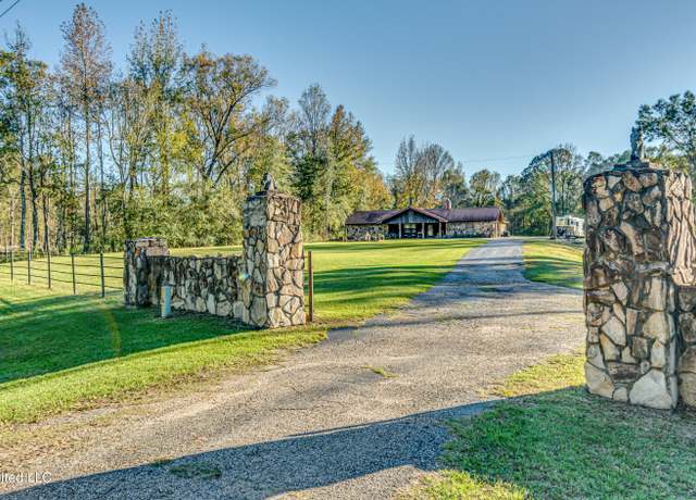 Property at 18170 Highway 28, Taylorsville, MS 39168, 3 beds, 2 baths