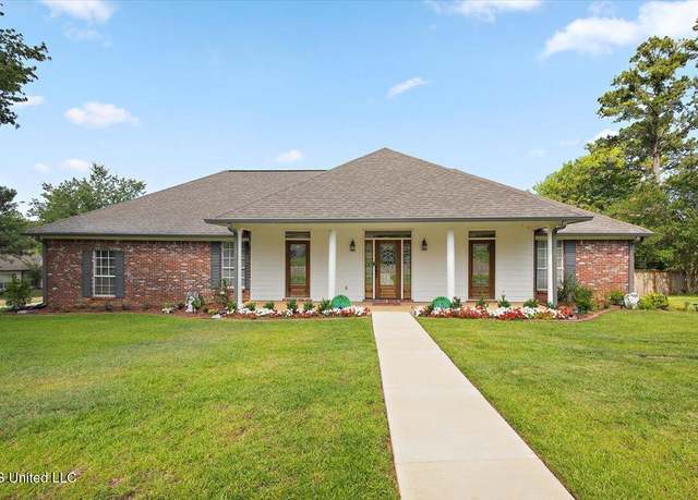 Property at 103 Sutton Ln, Madison, MS 39110, 4 beds, 2 baths