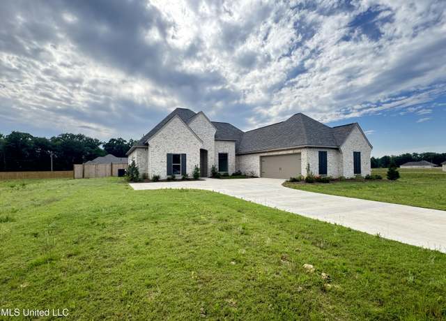 Property at 420 Lennon Ln, Brandon, MS 39047, 4 beds, 3 baths
