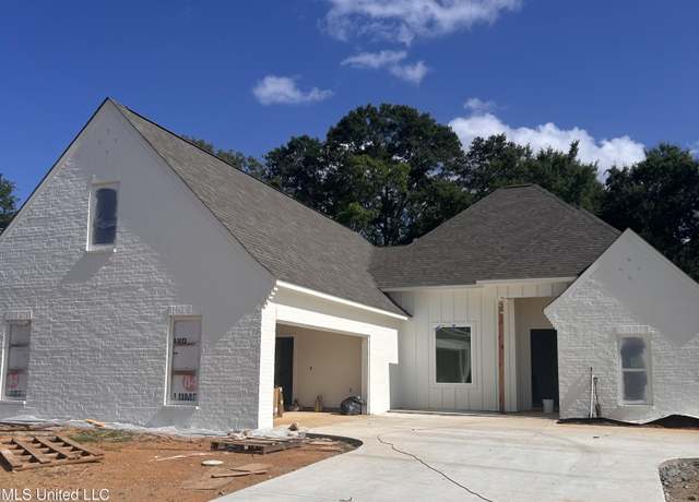 Property at 176 Sweetbriar Cir, Canton, MS 39046, 4 beds, 3.5 baths