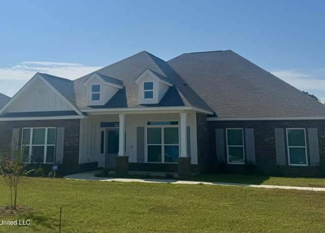 Property at 17109 River Hills Dr, Gulfport, MS 39503, 5 beds, 3 baths
