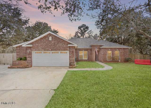 Property at 2617 Shelby Ln, Ocean Springs, MS 39564, 4 beds, 2.5 baths