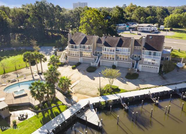 Property at 717 Bienville Blvd Unit B2, Ocean Springs, MS 39564, 2 beds, 2 baths
