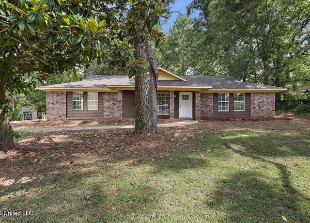 Property at 1302 Old Vicksburg Rd, Clinton, MS 39056, 3 beds, 2 baths