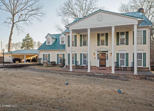 Property at 370 Cedar Hills Rd, Holly Springs, MS 38635, 4 beds, 3.5 baths