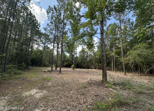 Property at 17129 Hillcrest Dr, Vancleave, MS 39565