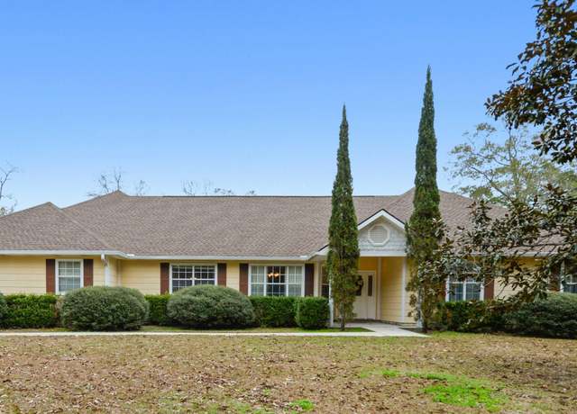 Property at 17208 River Pl, Vancleave, MS 39565, 4 beds, 3.5 baths