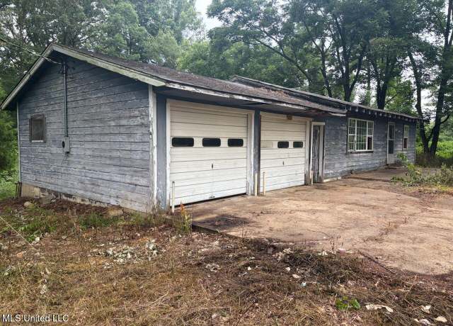 Property at 4683 Belmont Rd, Hernando, MS 38632, 3 beds, 1 bath
