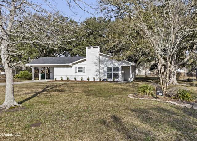 Property at 36 52nd St, Gulfport, MS 39507, 3 beds, 2 baths