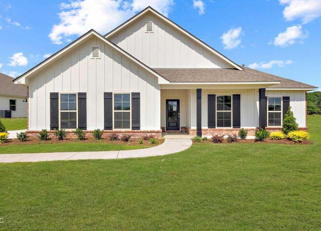 Property at 114 Horseshoe Blvd, Clinton, MS 39056, 4 beds, 2 baths