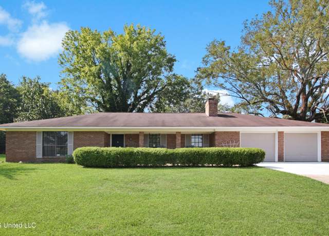 Property at 107 Angelia Ln, Clinton, MS 39056, 3 beds, 2 baths