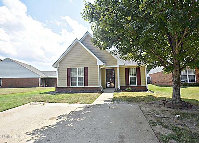 Property at 1215 N Payton Dr, Southaven, MS 38671, 2 beds, 2 baths