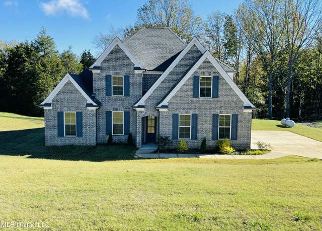Property at 188 E Byhalia Creek Farms Rd, Byhalia, MS 38611, 5 beds, 3 baths