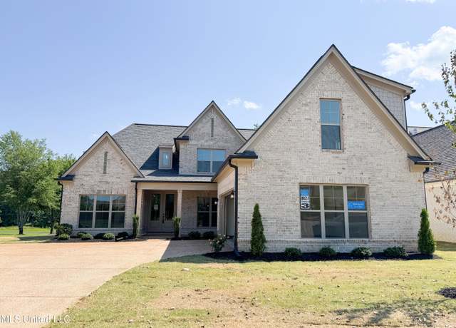 Property at 8027 Christian Ct, Olive Branch, MS 38654, 5 beds, 3 baths