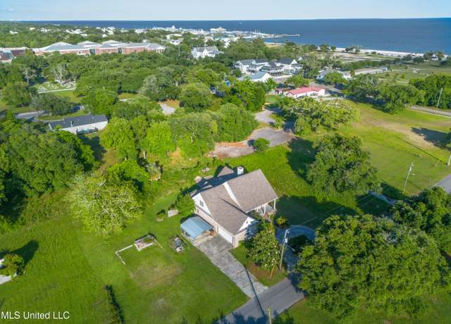 Property at 224 Clarence Ave, Pass Christian, MS 39571, 4 beds, 4 baths