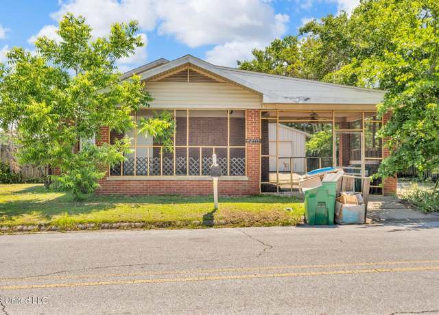 Property at 1810 Roosevelt St, Pascagoula, MS 39567, 3 beds, 2 baths