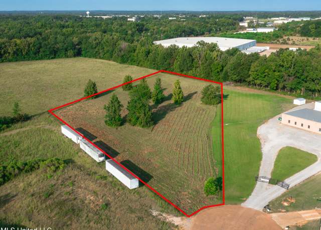 Property at Lone Wolf Dr, Gluckstadt, MS 39110