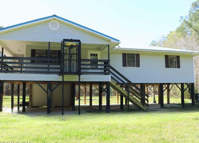 Property at 5010 Jobert Rd, Bay Saint Louis, MS 39520, 3 beds, 2 baths