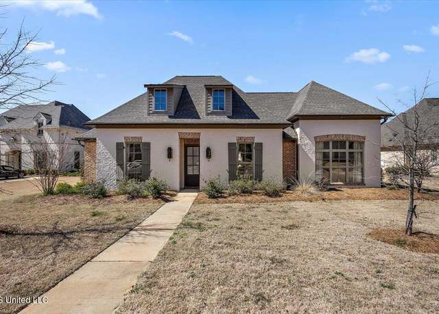 Property at 213 S Woodcreek Rd, Madison, MS 39110, 4 beds, 4.5 baths