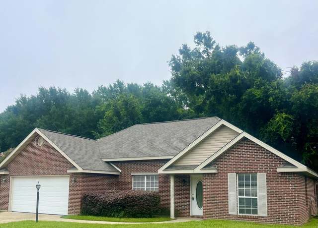 Property at 516 Hickory Dr, Long Beach, MS 39560, 3 beds, 2 baths