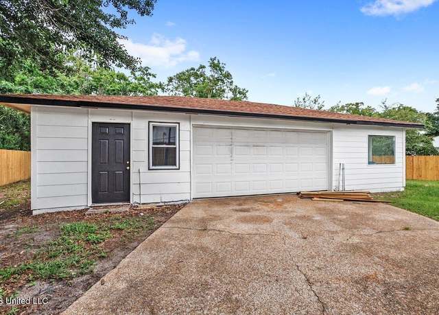 Property at 2112 Rose Ct, Gulfport, MS 39507, 4 beds, 2 baths