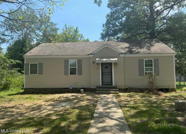 Property at 131 Grandview Cir, Jackson, MS 39212, 4 beds, 1 bath