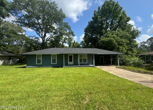 Property at 1010 Deryll St, Jackson, MS 39212, 3 beds, 2 baths