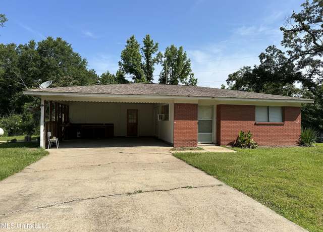 Property at 1628 Dry Creek Rd, Magee, MS 39111, 3 beds, 1.5 baths