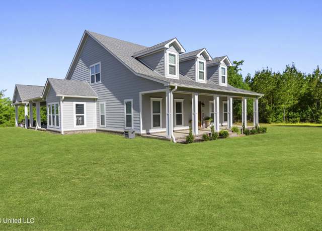 Property at 211 Park Dr Unit A, Lucedale, MS 39452, 4 beds, 2 baths