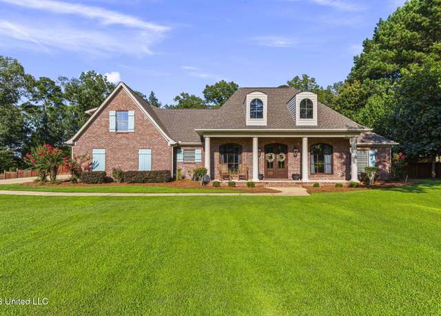 Property at 208 Kitty Hawk Cir, Brandon, MS 39047, 5 beds, 3.5 baths