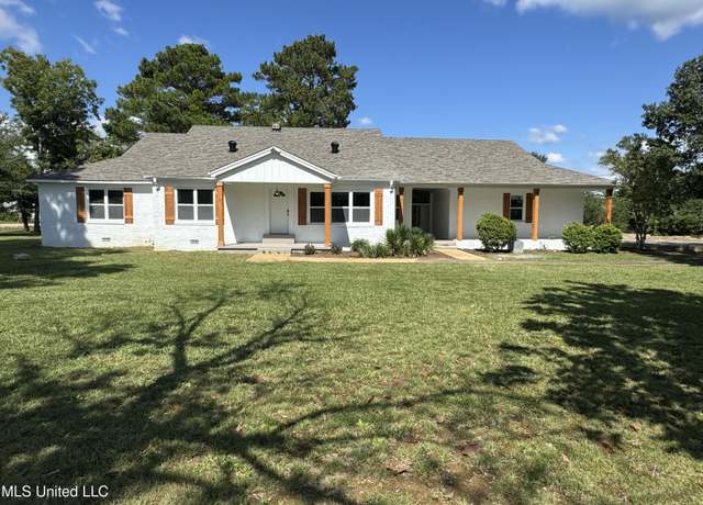 Property at 3202 Gaines Rd Rd, Corinth, MS 38834, 4 beds, 2 baths