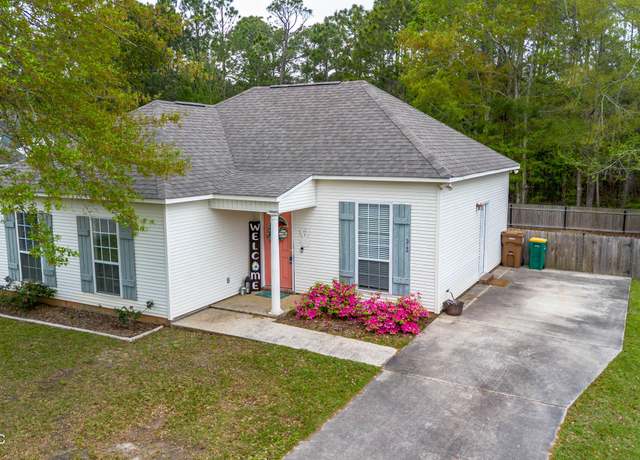 Property at 313 Espy Ave, Pass Christian, MS 39571, 4 beds, 2 baths