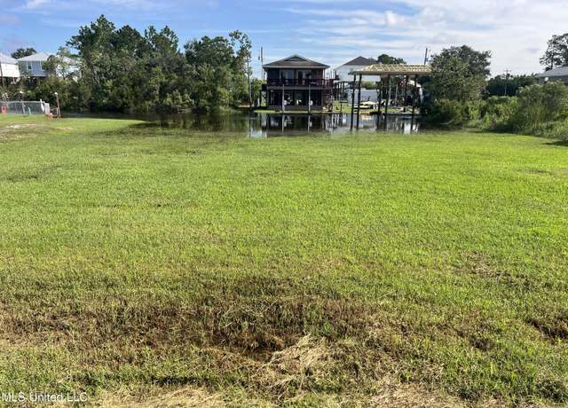 Property at Robin St, Bay Saint Louis, MS 39520