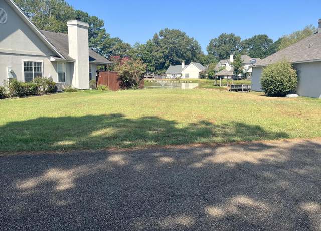 Property at S Shadow Lake Dr, Clinton, MS 39056