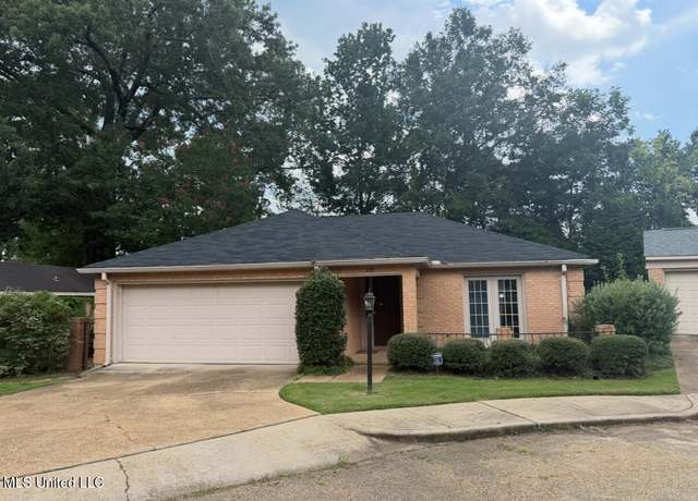 Property at 235 Park Lane Pl, Jackson, MS 39211, 2 beds, 2 baths