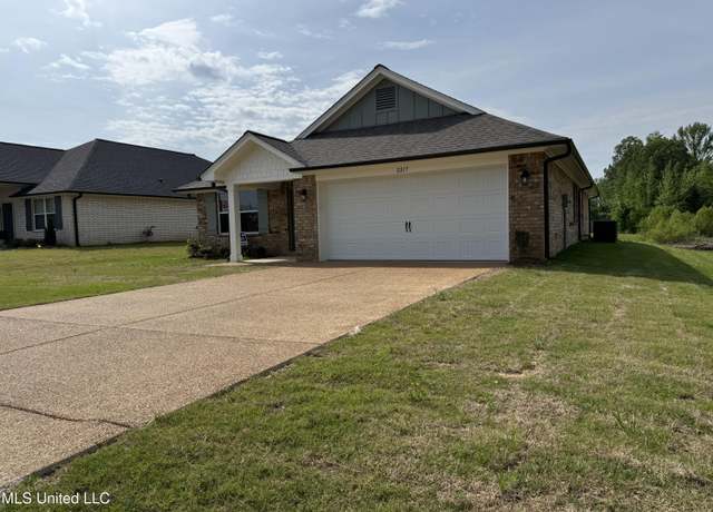 Property at 2217 Walk Jones Way, Southaven, MS 38672, 4 beds, 2 baths