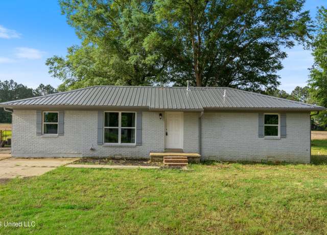 Property at 2363 Grass Pond Rd, Hernando, MS 38632, 3 beds, 2 baths