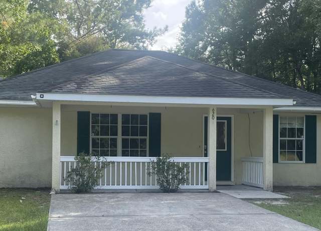Property at 6201 E Jackson St, Bay Saint Louis, MS 39520, 3 beds, 2 baths