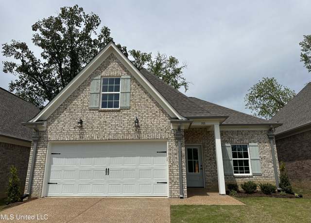 Property at 308 Flower Garden Drive Dr, Southaven, MS 38671, 2 beds, 2 baths