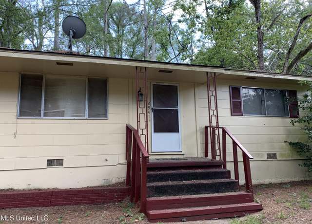 Property at 2941 Sheila Dr, Jackson, MS 39209, 3 beds, 2 baths