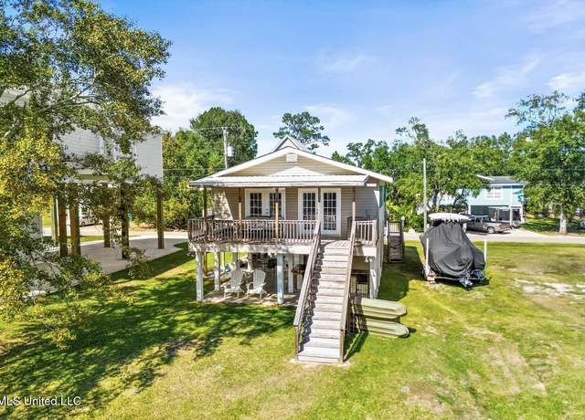 Property at 4131 20th Ave, Bay Saint Louis, MS 39520, 3 beds, 1 bath