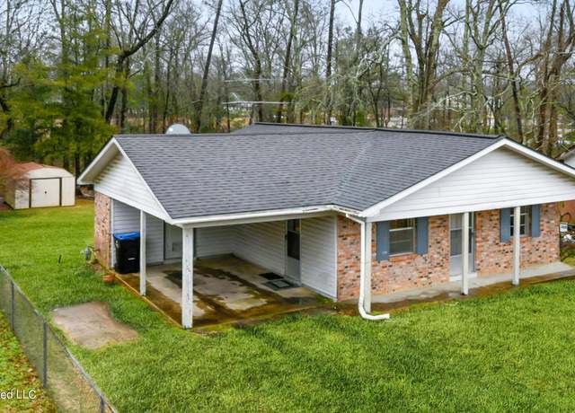 Property at 113 Woodland Dr, Lucedale, MS 39452, 3 beds, 1 bath