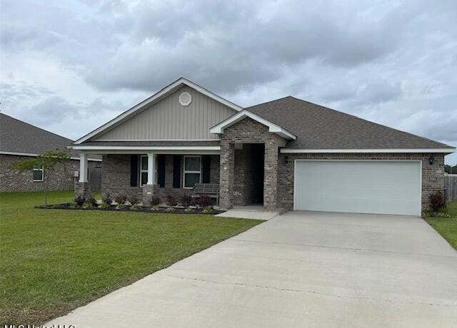 Property at 8768 Palmetto Dr, Ocean Springs, MS 39564, 4 beds, 2 baths