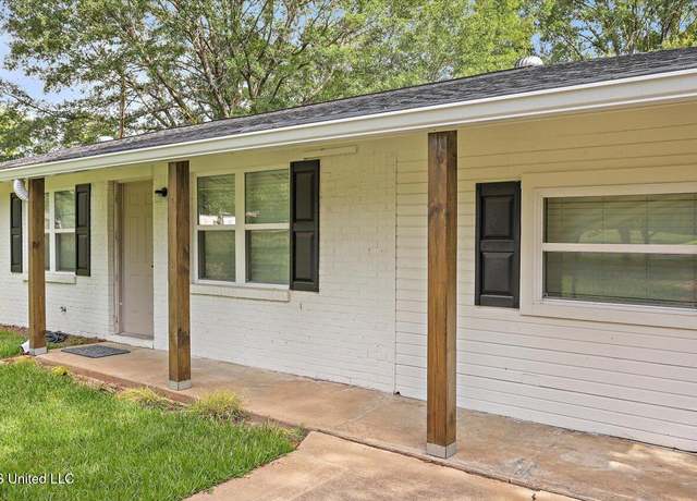 Property at 2498 Highway 16, Carthage, MS 39051, 3 beds, 2 baths