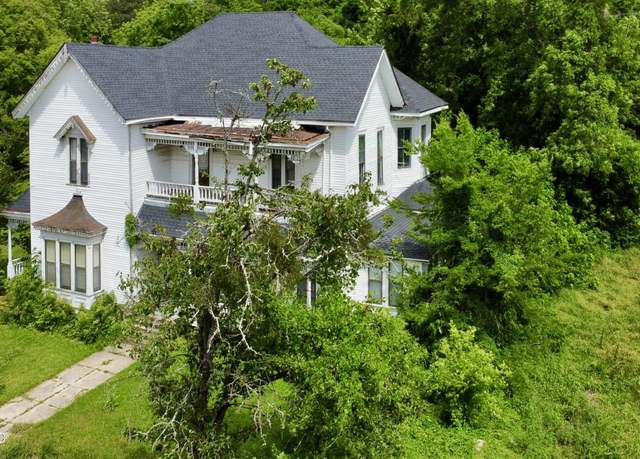 Property at 314 North St, Yazoo City, MS 39194, 5 beds, 4 baths