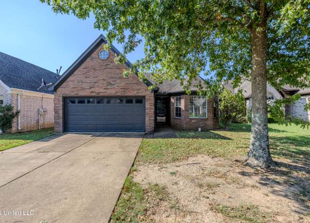 Property at 9899 Wynngate Dr, Olive Branch, MS 38654, 3 beds, 2 baths