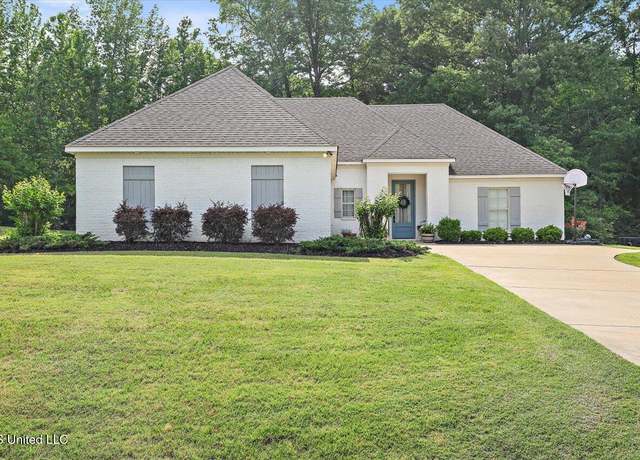 Property at 112 Tara Dr, Flora, MS 39071, 3 beds, 2 baths