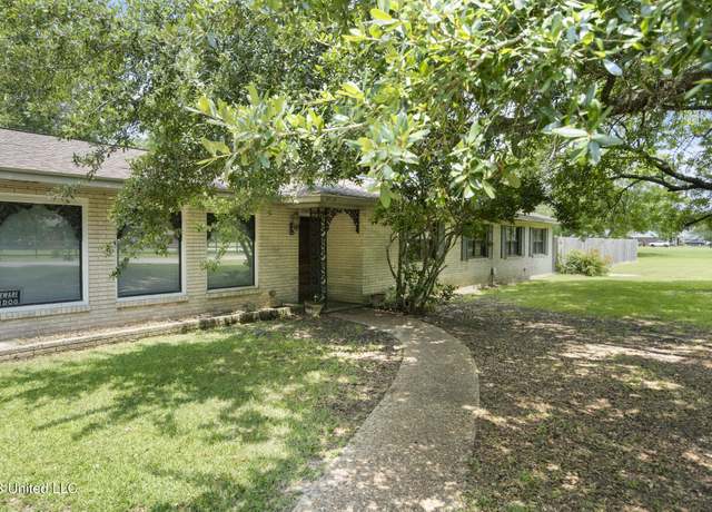 Property at 5539 Gates Ave, Long Beach, MS 39560, 3 beds, 2 baths